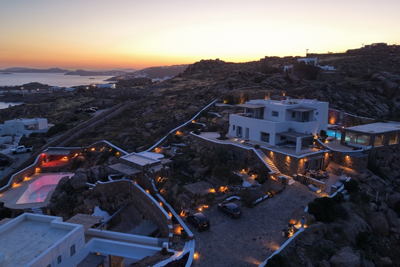 Electrician Mykonos | Ηλεκτρολόγος Μύκονος | Βλάβες & Εγκαταστάσεις | Bombaj Electric